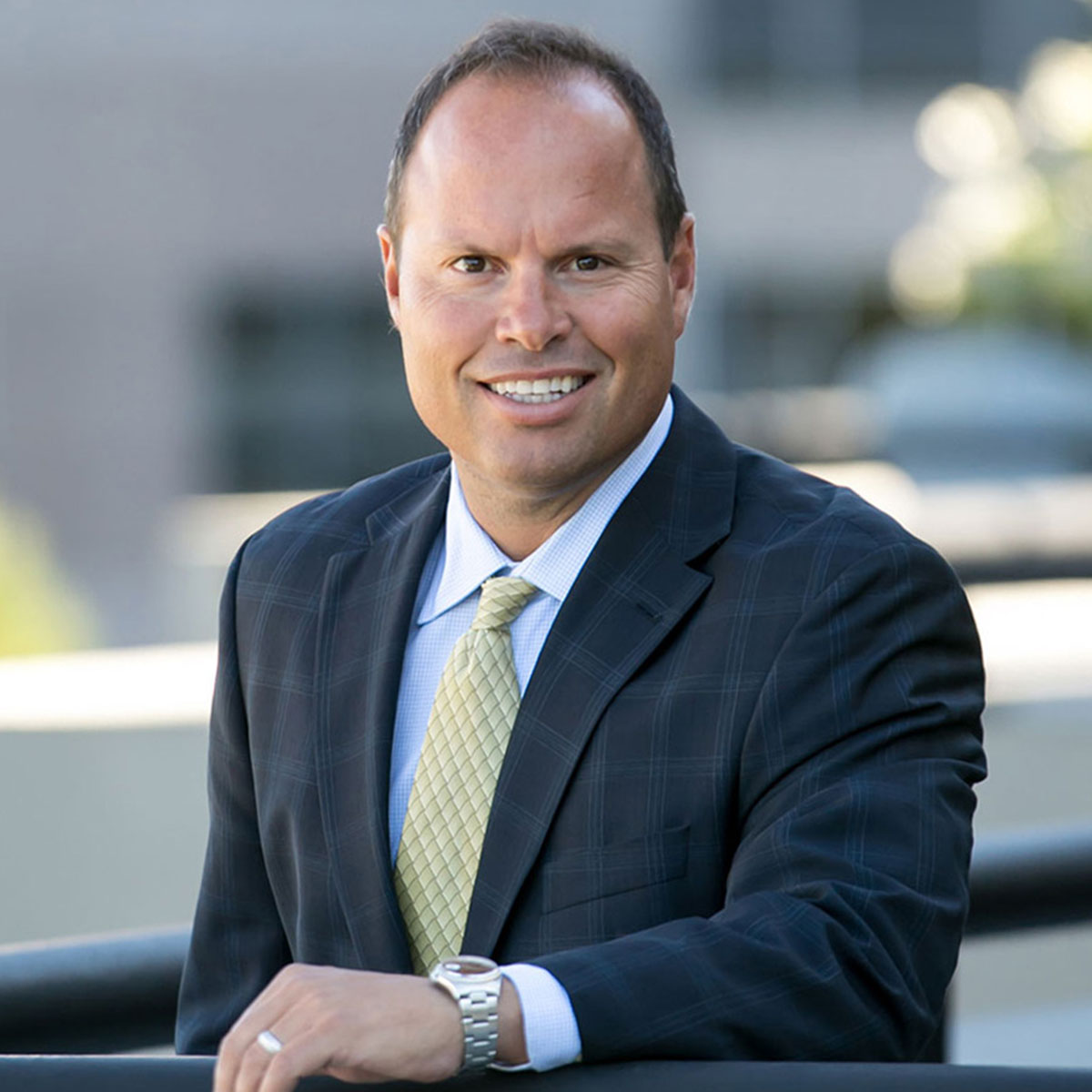 Portrait of Mike Futterman, Wealth Advisor supporting retirement planning and wealth management services at Bluespring Wealth California