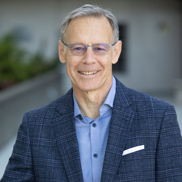 Portrait of Richard Brown, Chief Investment Officer overseeing investment research and portfolio strategy at Bluespring Wealth California
